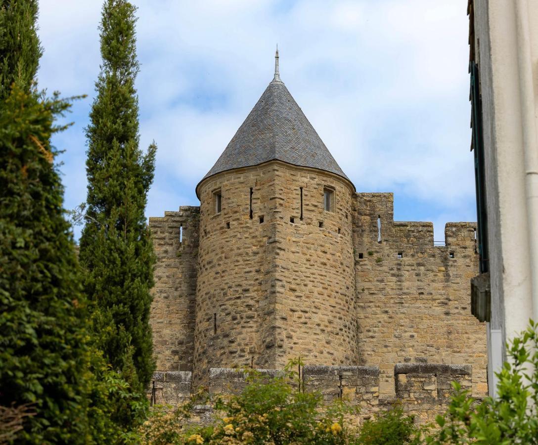Sous Les Remparts La Maison Pimprenelle Carcassonne Exterior foto